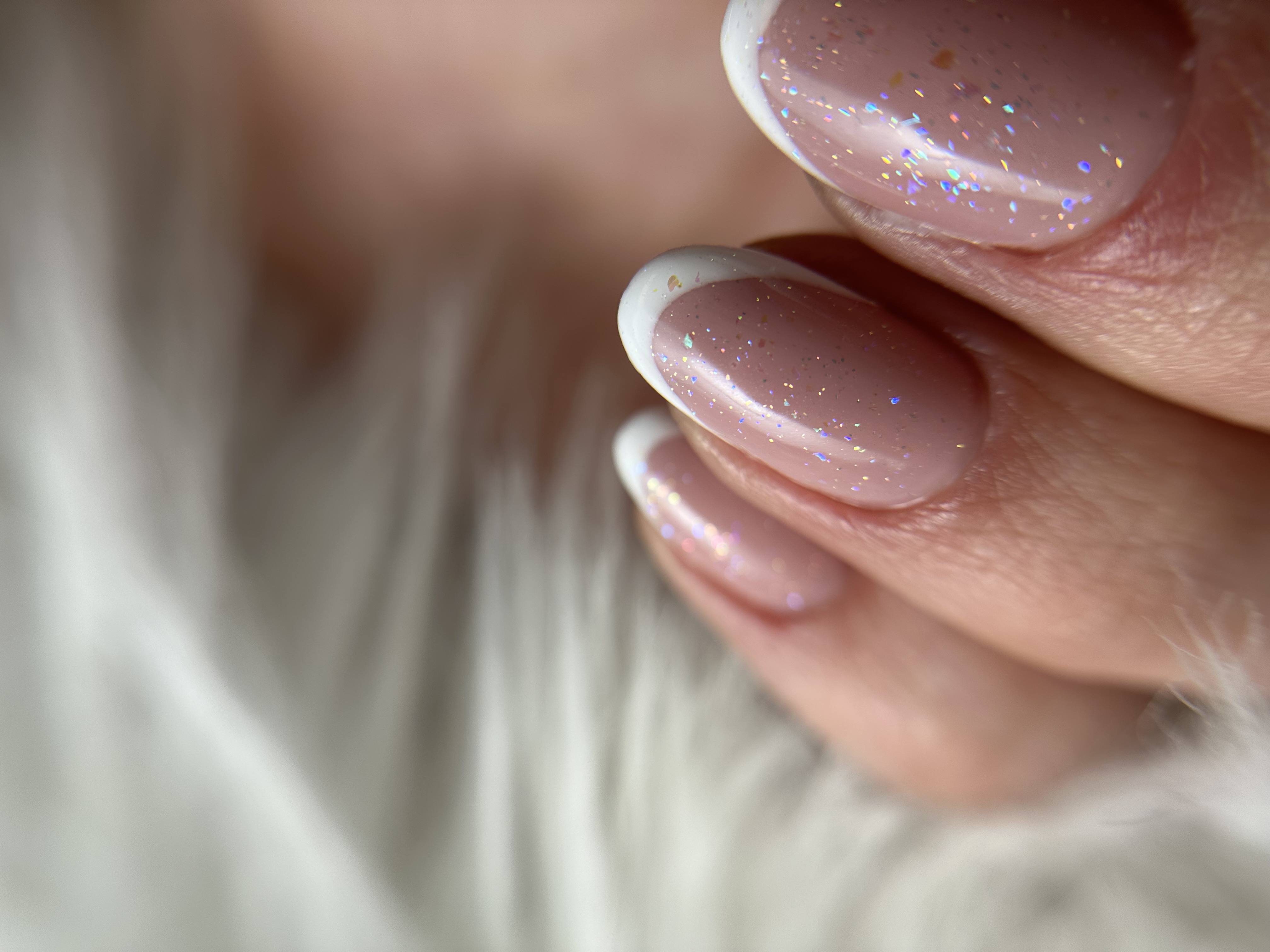 Stylizacja paznokci w salonie Glow Up Lublin - manicure hybrydowy i żelowy